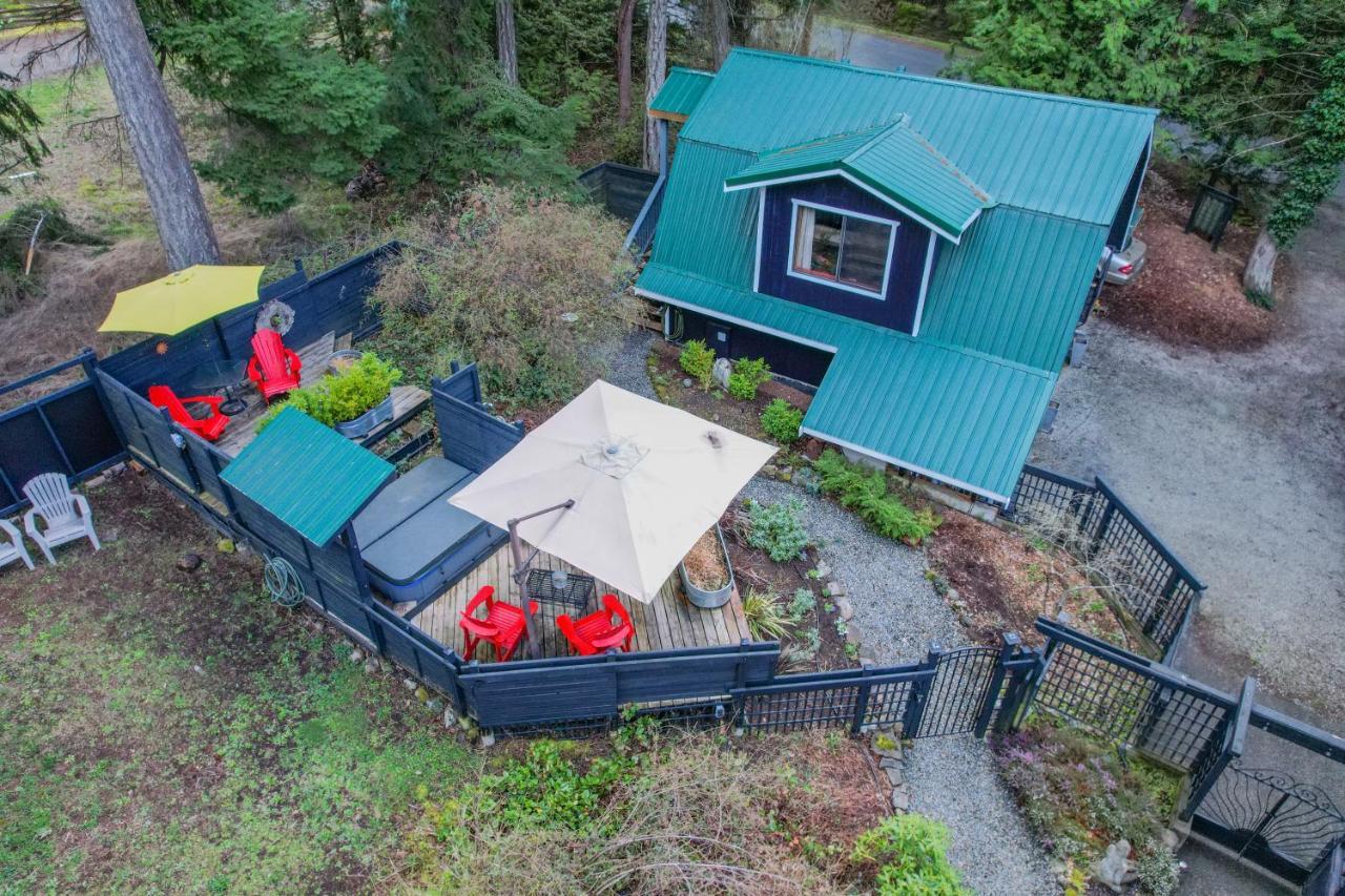 Salt Spring Carriage House B&B Ganges Extérieur photo