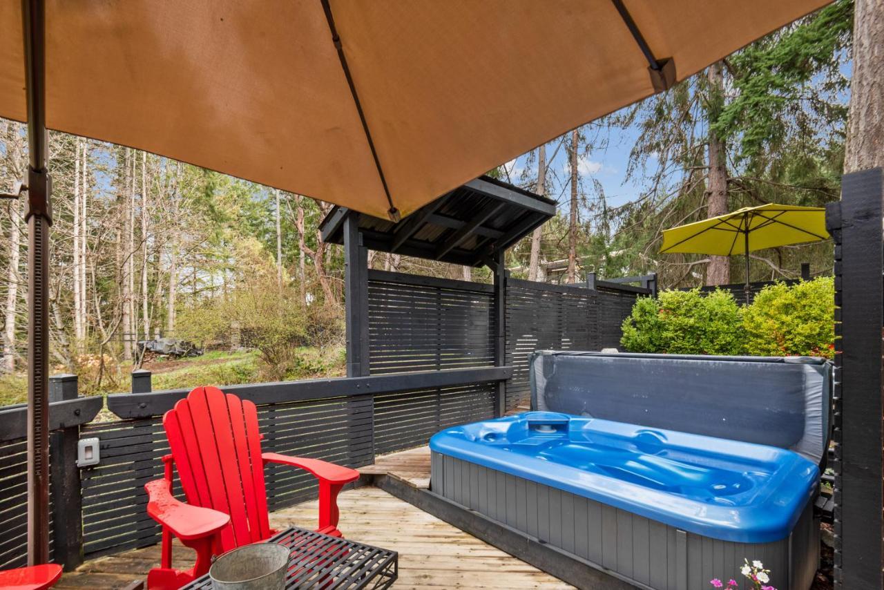 Salt Spring Carriage House B&B Ganges Extérieur photo